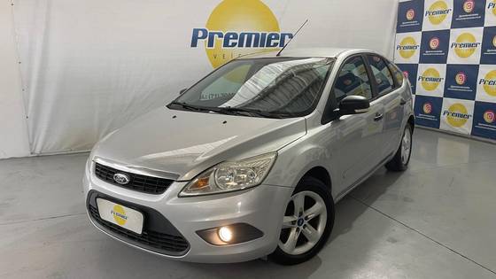 FORD FOCUS 1.6 GL SEDAN 16V FLEX 4P MANUAL FORD FOCUS 1.6 GL SEDAN 16V FLEX 4P MANUAL
